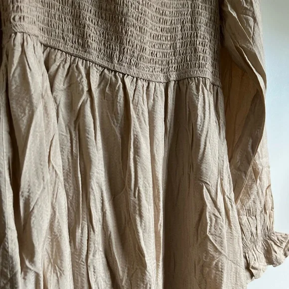 August Sky Tan/Cream Smocked Long Sleeve Maxi Dress NWOT - Picture 3 of 5